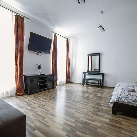 Central Studio Bnb Braşov Dış mekan fotoğraf