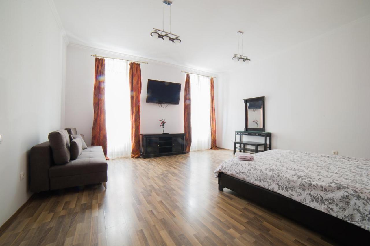 Central Studio Bnb Braşov Dış mekan fotoğraf